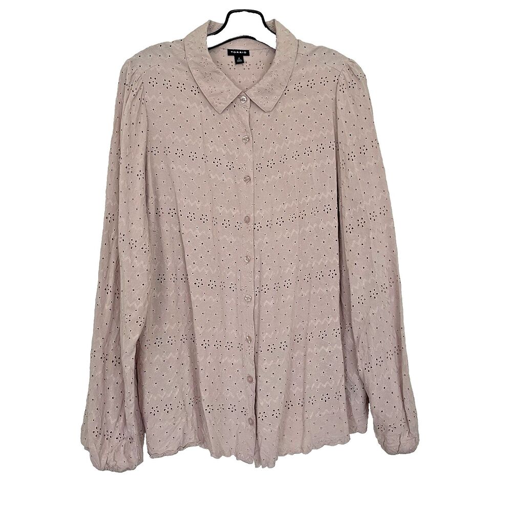 Torrid Women's Blouse 2 Pink Eyelet Embroidered Woven Long Sleeve Button Front